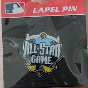 🎄🍍MLB All Star Lapel Pin 2016